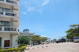 Kawe Beach Apartments image