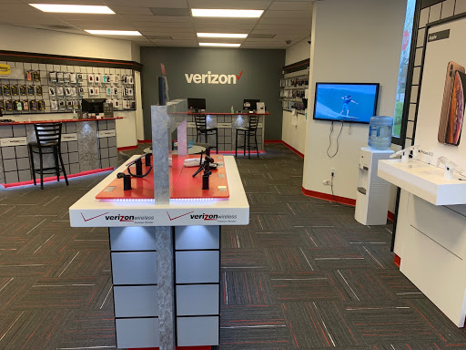 Cell Phone Store «Verizon Wireless - Cellular Plus», reviews and photos, 15115 SE McLoughlin Blvd, Milwaukie, OR 97267, USA