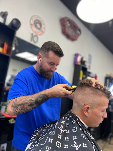Barber Shop «Razor Sharp Cutz Barber Shop», reviews and photos, 459 Plaza Dr, Eustis, FL 32726, USA