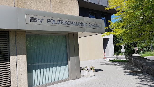 Rezensionen über Kantonspolizei AG Aargau, Polizeikommando in Aarau - Sicherheitsdienst