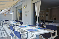 Atmosphère du Restaurant méditerranéen Port Garavan in Menton - n°9