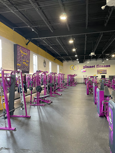 Gym «Planet Fitness», reviews and photos, 700 E Patchogue Yaphank Rd, Medford, NY 11763, USA