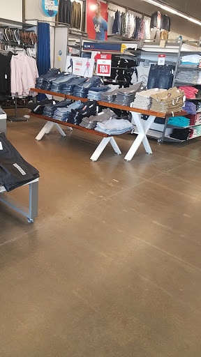 Clothing Store «Old Navy», reviews and photos, 3260 Fairlane Dr, Allen Park, MI 48101, USA