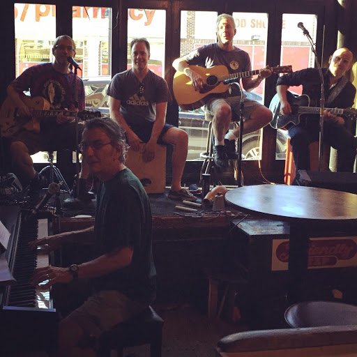 Live Music Venue «Friendly Tap», reviews and photos, 6731 W Roosevelt Rd, Berwyn, IL 60402, USA