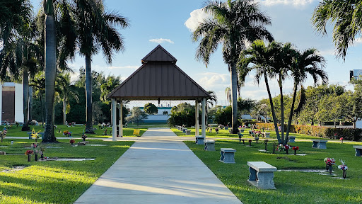 Funeral Home «Forest Lawn Funeral Home», reviews and photos, 2401 SW 64th Ave, Fort Lauderdale, FL 33317, USA