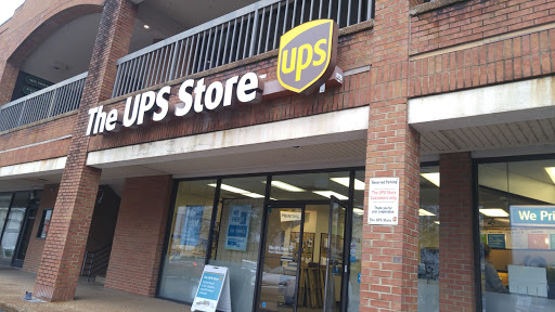 Shipping and Mailing Service «The UPS Store», reviews and photos, 4117 Hillsboro Pike #103, Nashville, TN 37215, USA