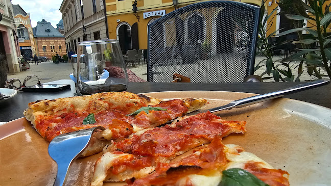 Da Mauro Pizzéria és Étterem - Étterem