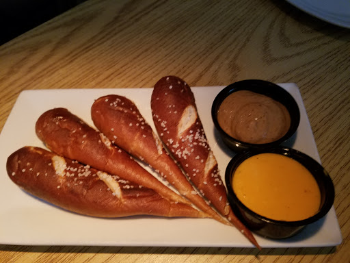 American Restaurant «The Reef Seafood & Steak Restaurant», reviews and photos, 2618 Carpenter Station Rd, Wilmington, DE 19810, USA