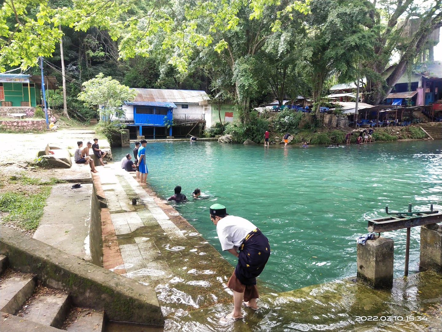 Kolam Renang Mata Ie: Harga Tiket, Foto, Lokasi, Fasilitas dan Spot