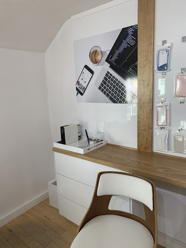 Electronics Repair Shop «Gadget Ninja Phone & Tablet Repair», reviews and photos, 6505 Folsom Blvd, Sacramento, CA 95819, USA