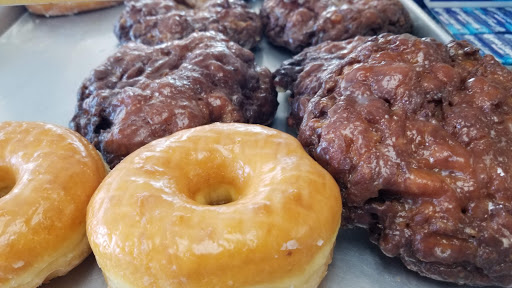 Dessert Shop «Rainbow Donuts», reviews and photos, 3000 W Lincoln Ave, Anaheim, CA 92801, USA