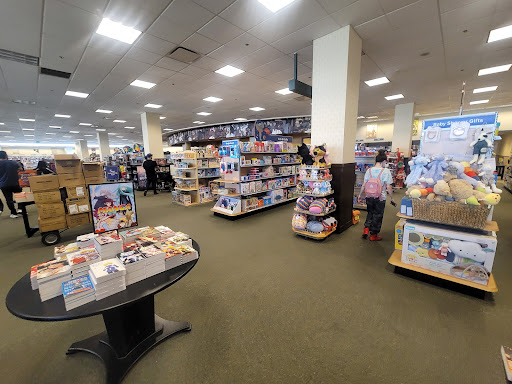 Book Store «Barnes & Noble», reviews and photos, 210 Americana Way, Glendale, CA 91210, USA