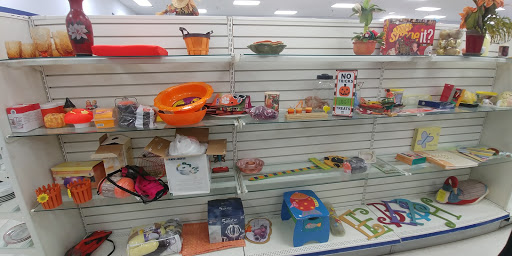 Thrift Store «Goodwill Princess Anne Retail Store», reviews and photos, 1949 Lynnhaven Pkwy, Virginia Beach, VA 23453, USA