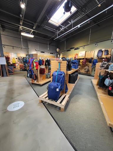 Camping Store «REI», reviews and photos, 9755 Northlake Centre Pkwy, Charlotte, NC 28216, USA