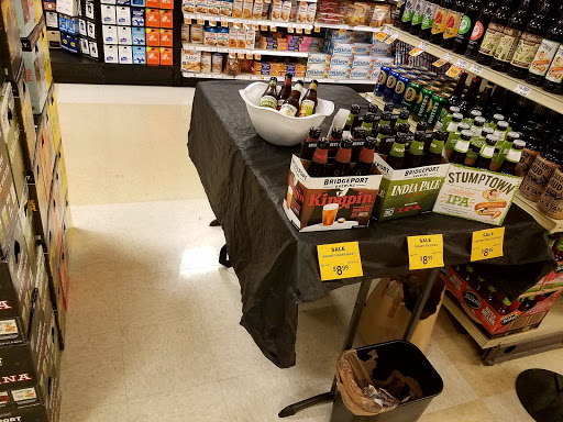 Grocery Store «Fred Meyer», reviews and photos, 14700 SE McLoughlin Blvd, Milwaukie, OR 97267, USA