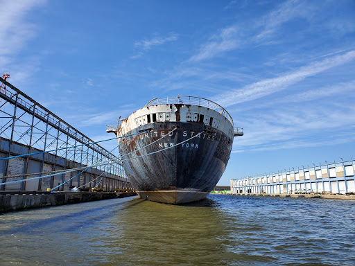 Historical Landmark «SS United States», reviews and photos, Pier 82, Philadelphia, PA 19148, USA