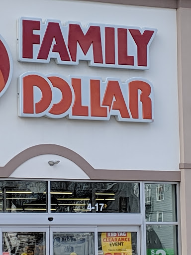Dollar Store «FAMILY DOLLAR», reviews and photos, 322 S Broadway, Lawrence, MA 01843, USA