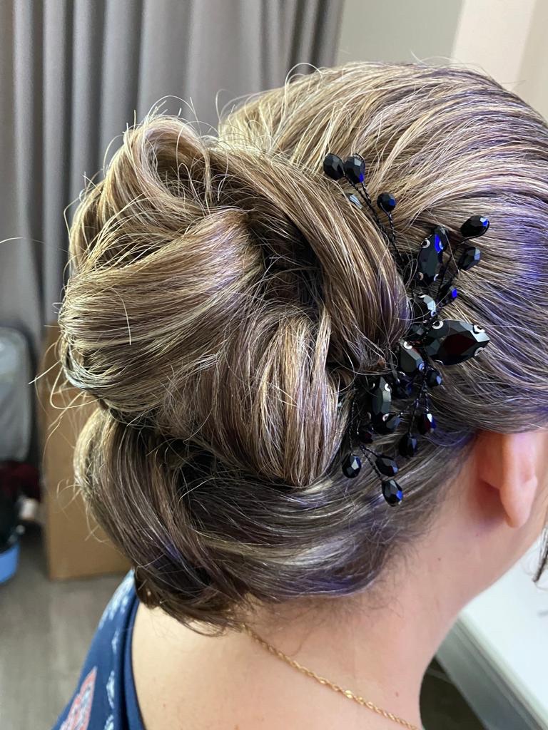 Dominican Glamour Hair Style 33027