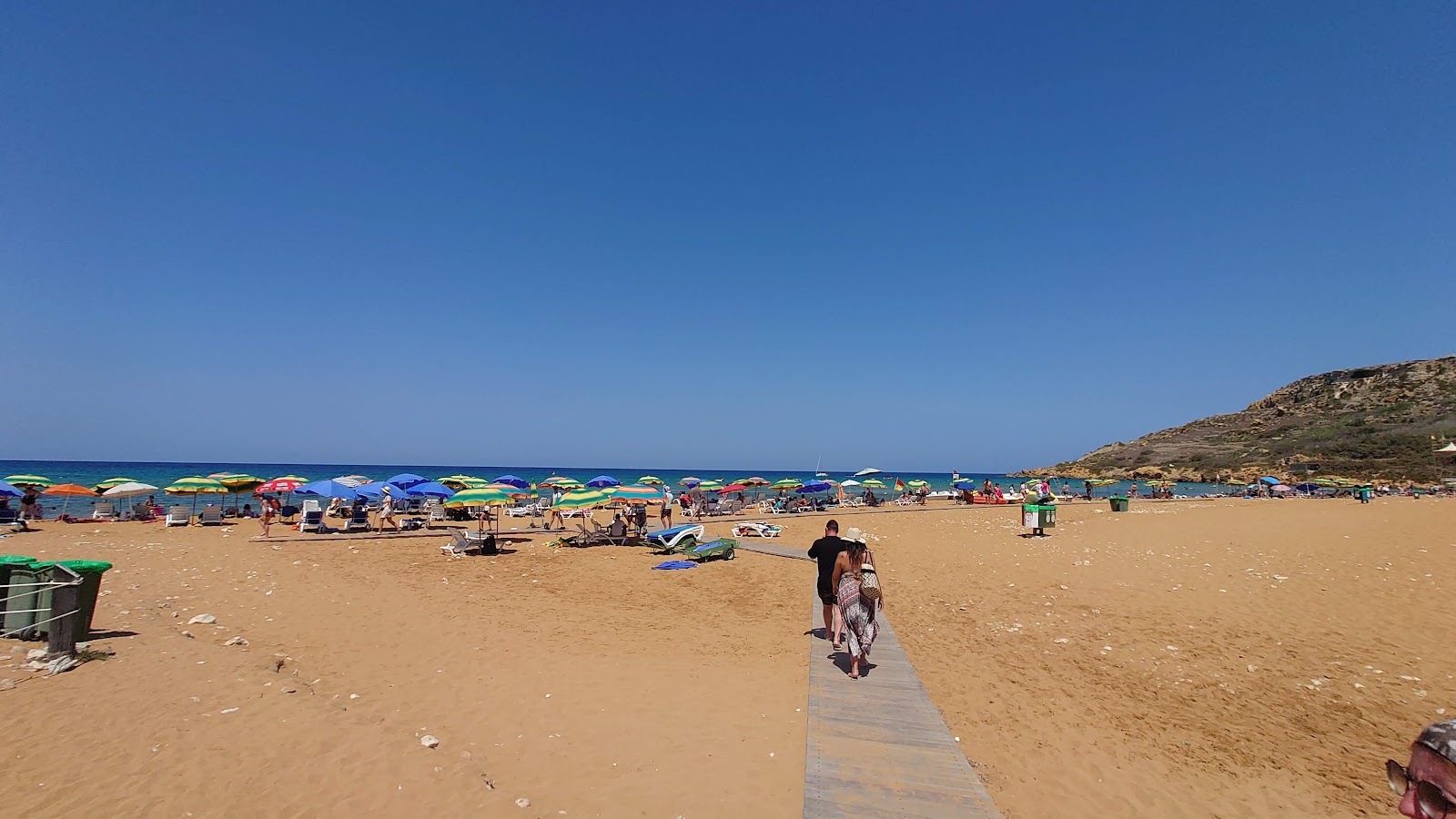 Fotografija Plaža Ramla podprto z obalami