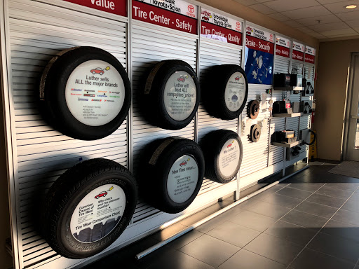 Toyota Dealer «Luther Brookdale Toyota», reviews and photos, 6700 Brooklyn Blvd, Brooklyn Center, MN 55429, USA