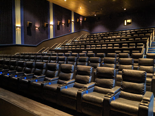 Movie Theater «Regal Cinemas Greenwood 14 & RPX», reviews and photos, 461 Greenwood Park Dr S, Greenwood, IN 46142, USA