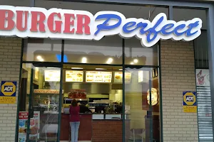 Burger Perfect | Oakfields image