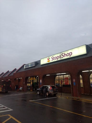 Grocery Store «Stop & Shop», reviews and photos, 9210 Atlantic Ave, Ozone Park, NY 11416, USA