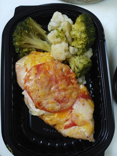 Grocery Store «Village Market Place», reviews and photos, 891 E Geneva Rd, Carol Stream, IL 60188, USA