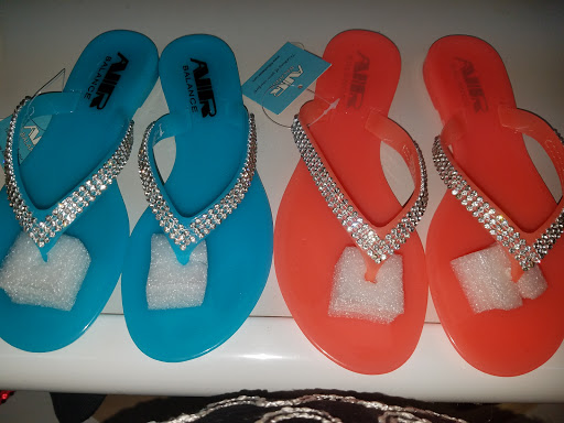 Flea Market «Revelation Marketplace», reviews and photos, 27455 S Dixie Hwy, Homestead, FL 33032, USA