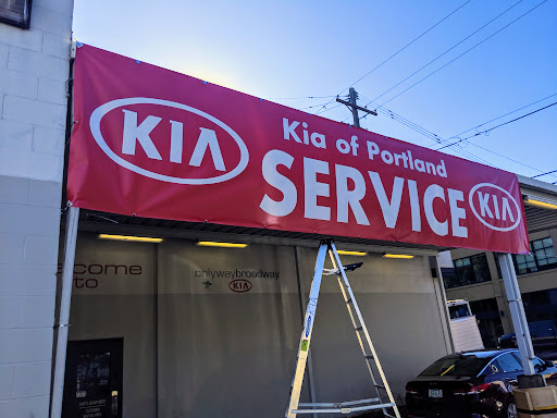 Kia Dealer «Kia of Portland», reviews and photos, 307 NE Broadway St, Portland, OR 97232, USA