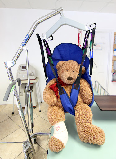 Pharmacy «Ray Fisher Pharmacy», reviews and photos, 6629 N Blackstone Ave, Fresno, CA 93710, USA