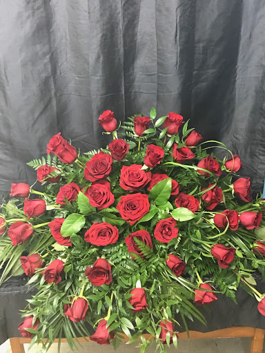 Florist «Open Air Designs - Florist | Wedding Planning | Gifts», reviews and photos, 607 N Myrtle Ave, Clearwater, FL 33755, USA