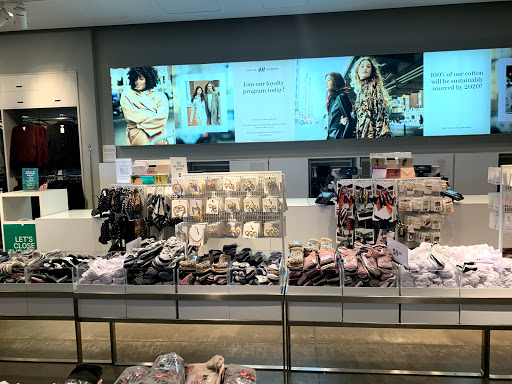 Clothing Store «H&M», reviews and photos, 6187 State St, Salt Lake City, UT 84107, USA