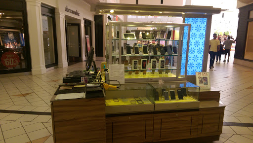 Electronics Repair Shop «Cell Phone Zone iPhone Repair Houston, TX», reviews and photos, 7925 FM 1960 Rd W, Houston, TX 77070, USA