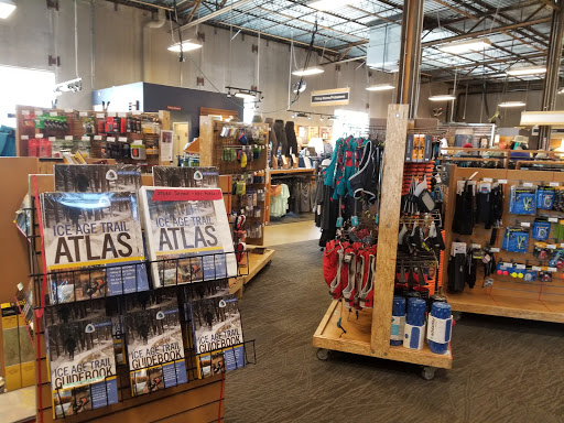 Camping Store «REI», reviews and photos, 13100 W Capitol Dr, Brookfield, WI 53005, USA