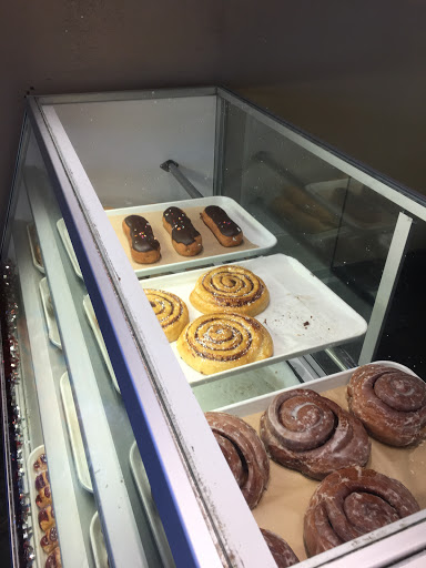 Donut Shop «Twin Donut Shop», reviews and photos, 3396 Jerome Ave, Bronx, NY 10467, USA