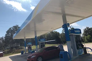Valero gas station image