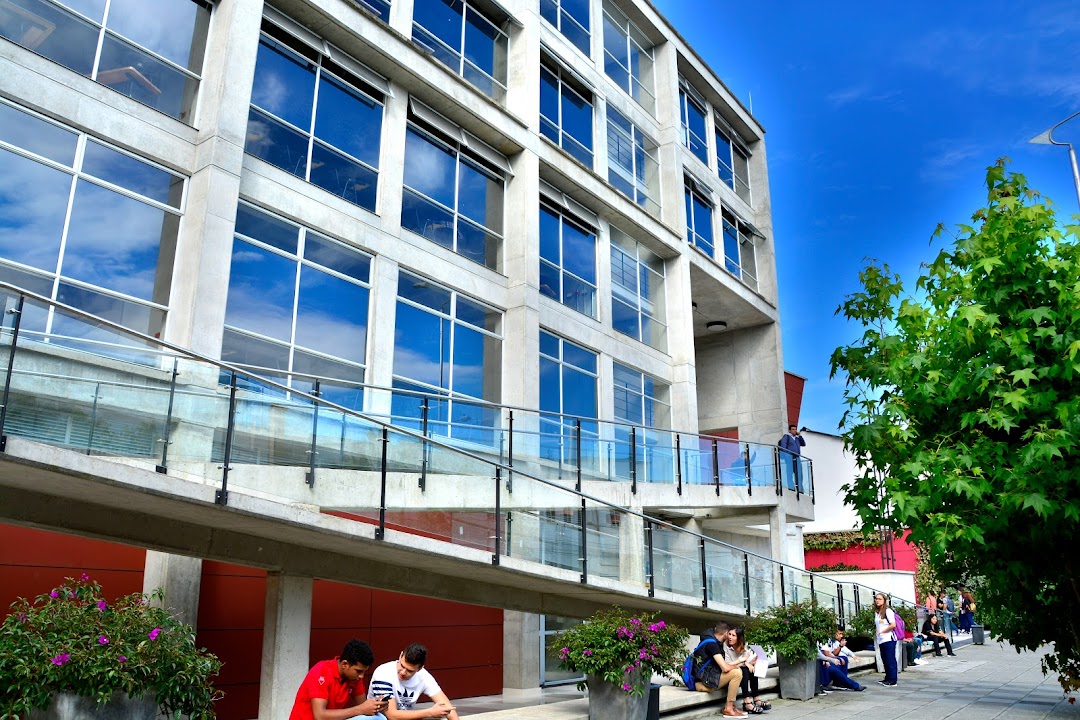 Universidad Autónoma de Manizales - Edificio Fundadores