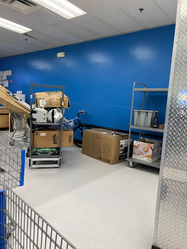 Discount Store «Walmart», reviews and photos, 1220 Old Country Rd, Westbury, NY 11590, USA