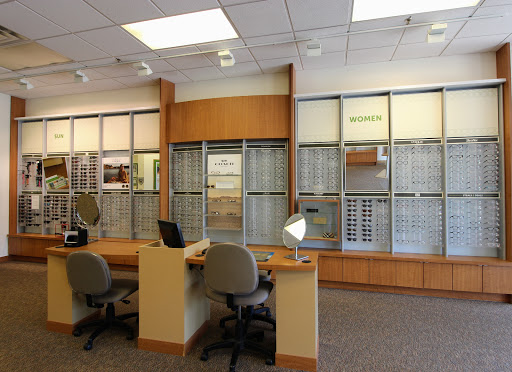 Eye Care Center «Pearle Vision», reviews and photos, 72 Princeton Hightstown Rd #10, Hightstown, NJ 08520, USA