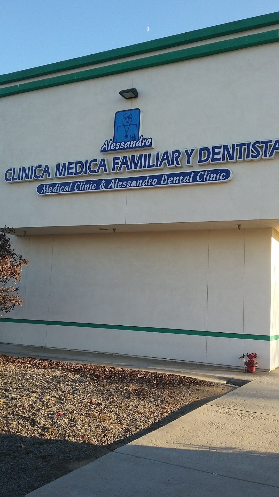 Alessandro Clinica Medica Familiar y Dentista