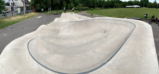 Kingston Road skatepark (Mini Leatherhead)