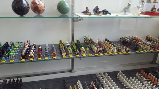 Toy Store «Bricks & Minifigs Portland», reviews and photos, 3040 NE Sandy Blvd, Portland, OR 97232, USA