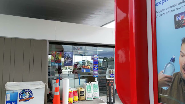 Reviews of Mobil Avondale in Auckland - Gas station