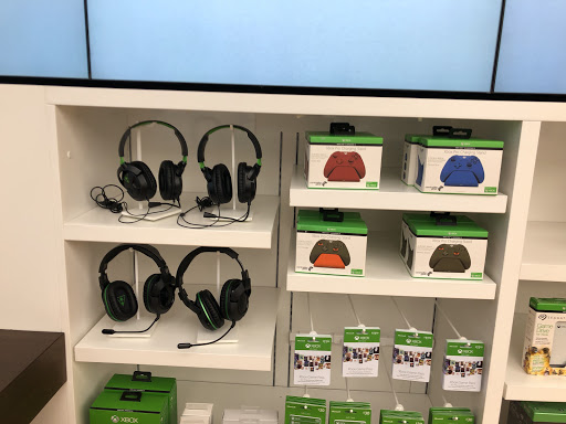 Computer Store «Microsoft Store - Westfield San Francisco Centre», reviews and photos, 845 Market St #257, San Francisco, CA 94103, USA