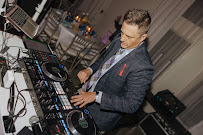 Ozark Mix NWA Wedding DJ & Photo Booths - Photo 5 - Car repair in , Fayetteville