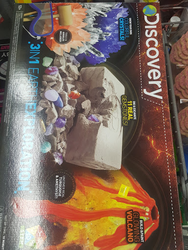 Department Store «Walmart Supercenter», reviews and photos, 3002 Stacy Allison Way, Woodburn, OR 97071, USA