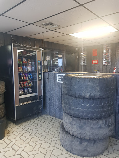 Junkyard «B & F Auto Parts Inc», reviews and photos, 5112 Old US Hwy 41, Palmetto, FL 34221, USA