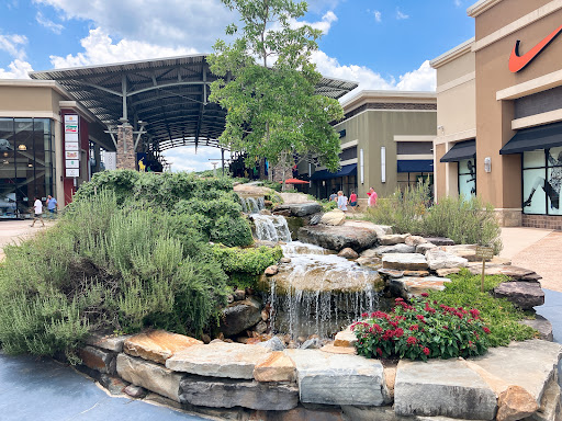 Outlet Mall «The Outlet Shops of Grand River», reviews and photos, 6200 Grand River Pkwy, Leeds, AL 35094, USA