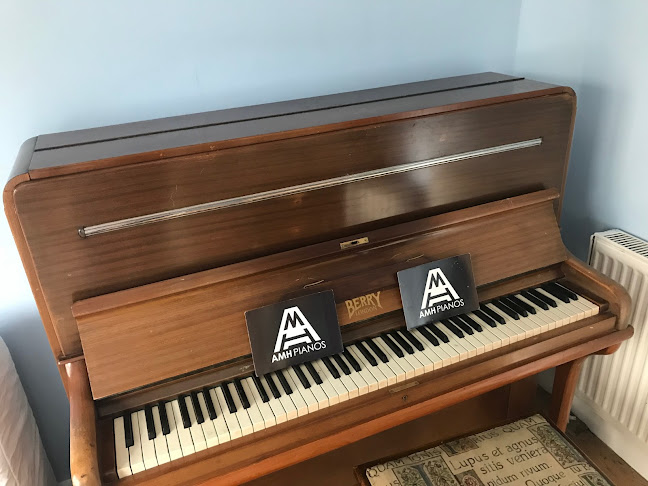 Reviews of AMH Pianos Services London in London - Music store